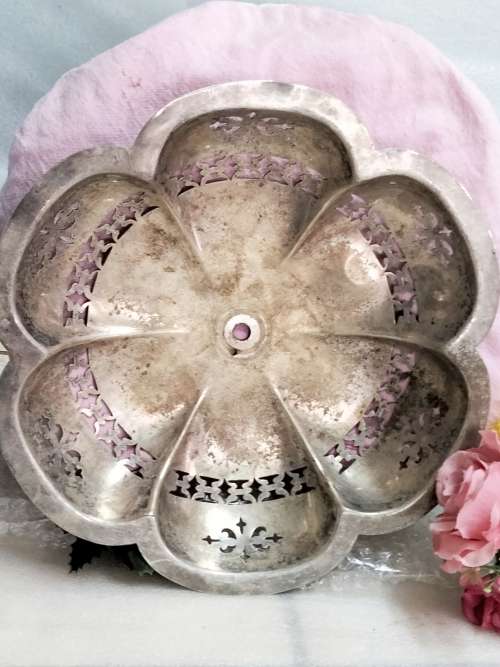 JAMES DIXON Centre piece bowl Scalloped+cut out distressed Look at my Buy Now listings No Waiting