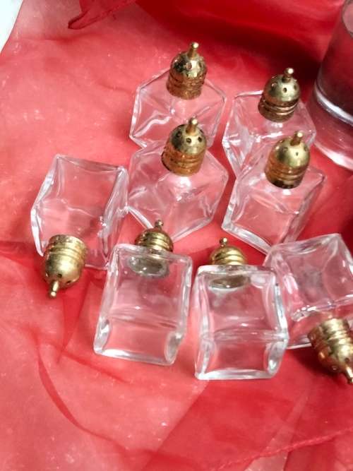 SALTS - set 8 GOLD EPNS Lids + Crystal glass body`s
