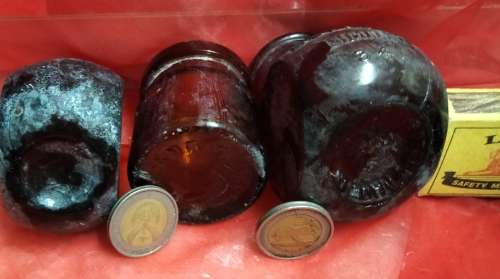 2 BOVRIL ANTIQUE2+4ozEmbossed+1other*DigGlass  Food CondimentsLook At My BUY NOW listings NO WAITING