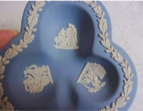 WEDGEWOOD Jasper dish Clover leaf*3 diff.Maiden GrVines white on blue*LOOK At My BUY NOW *NO WAITING