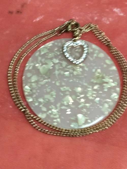 Necklace Acrylic Pendant gold glitter+Bling heart GoldTone Chain LOOK At My BUY NOW ITEMS NO WAITING
