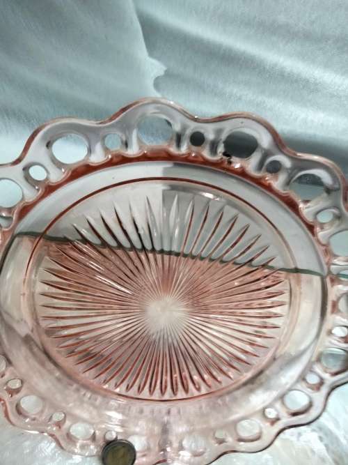 Pink lace cake Plate Glass Anchor Hocking cut outs edge +Note free 2 pink glass Cups have chips