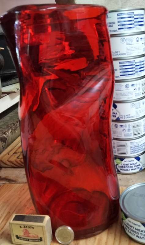 VASE Ruby Red heavy Glass*TRICORN*PINCH Hand Blown PONTLE+ Bubbles LOOKatMy BUY NOW items NO WAITING