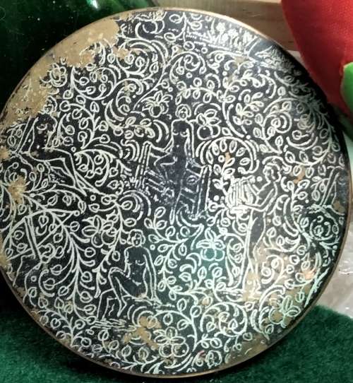 Compacts RARE 50/60s 1Le Rage Dancer+Musicians 1 Stratton black gilt trees 3 NAKED ladies