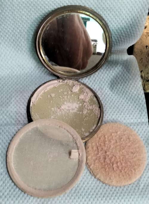 Compacts RARE 50/60s 1Le Rage Dancer+Musicians 1 Stratton black gilt trees 3 NAKED ladies