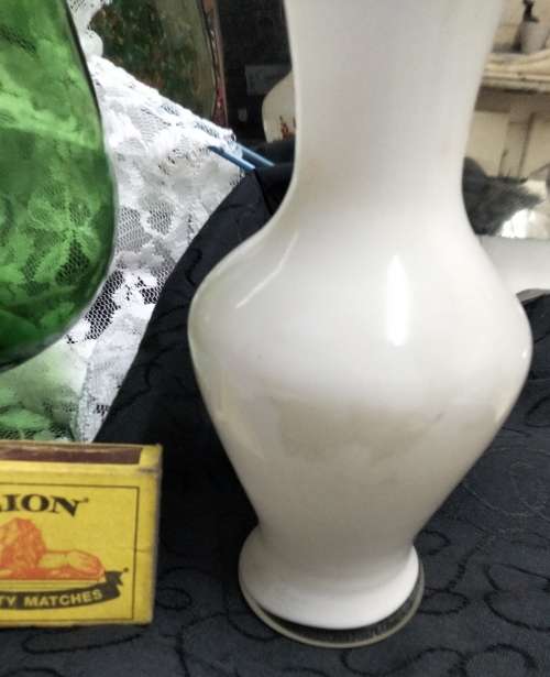 Opaline White cased frilled edges Vase+1 Green Murano Vase Look at my Buy Now listings No Waiting