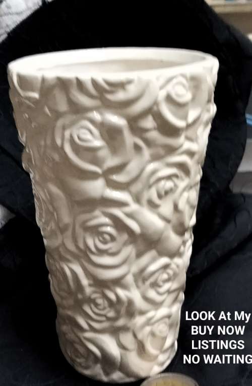 VASE-  ceramic ROSES Embossed covered in ROMANTIC roses LOOK At My BUY NO