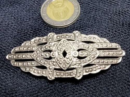 BROOCH Silver Tone metal style Of marcasite LOOK At My BUY NOW LISTINGS NO WAITING
