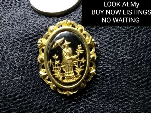 BROOCH - Basalt has gold Oriental Lady Garden Scene  Glass dome cover LOOK At My BUY NOW *NO WAITING