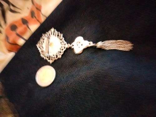 BROOCH - PEARL Large Dangle MULTIPLE Chains Silver tone metal