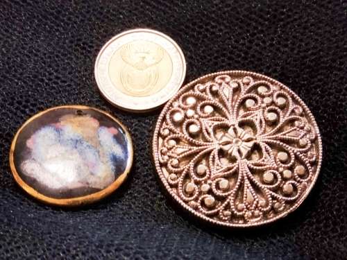 BROOCH 1 Silver Tone filigree style+1 Enamel top abstract Look at my Buy Now listings No Waiting