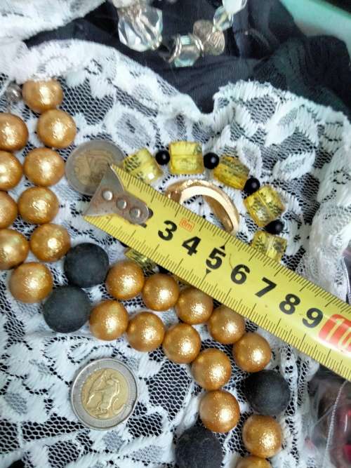 Necklace+Scarf+bracelet - beads black +Gold smaller*bracelet Acrylic br+Scarf holder gold tone metal