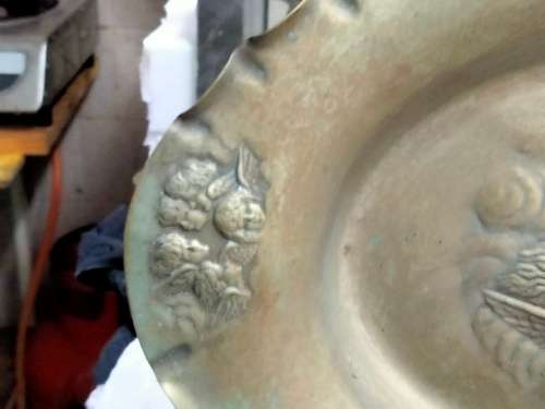 Reynolds Angeles  Dish 4 bun feet  LOOK At My BUY NOW LISTINGS NO WAITING