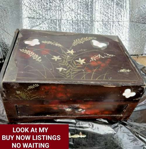 ORIENTAL Trinket box hinged lid*Mirror*draw*Inlaid Mother of Pearl Butterflys* Distressed