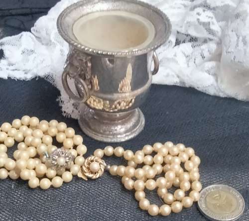 Vase - Posy Urn*Viners  Sheffield Silver *2 Lion heads side LOOK At My BUY NOW items NO WAITING