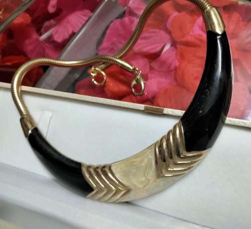 Necklace  Choker gold tone DAZZLING design Black*Cream*GoldLOOK At MY BUY NOW items NO WAITING
