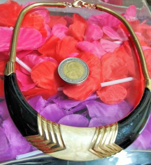 Necklace  Choker gold tone DAZZLING design Black*Cream*GoldLOOK At MY BUY NOW items NO WAITING