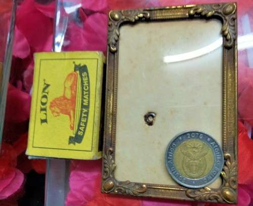 Brass Photo Frame small Danish corner Art Nouveau style design LOOK At My BUY NOW ltems NO WAITING