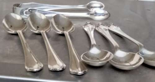 Antique boxed c1926 SHEFFIELD HALLMARKED STERLING SILVER Teaspoons +Sugar Nips 98grams