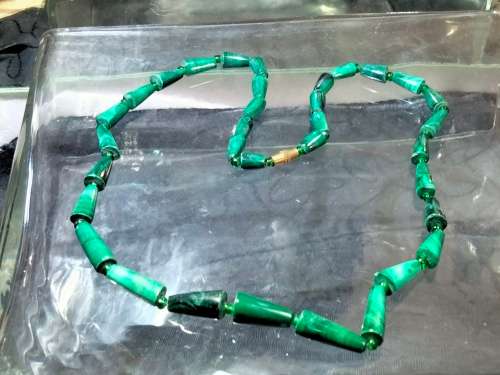 Necklace Malachite SEMI PRECIOUS GEM STONE GREEN Graduating Conical shapes+glass bead spacers Turkey