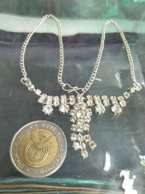 Necklace Rhinestone Cut Glass Crystal on chain LOOK At My BUY NOW