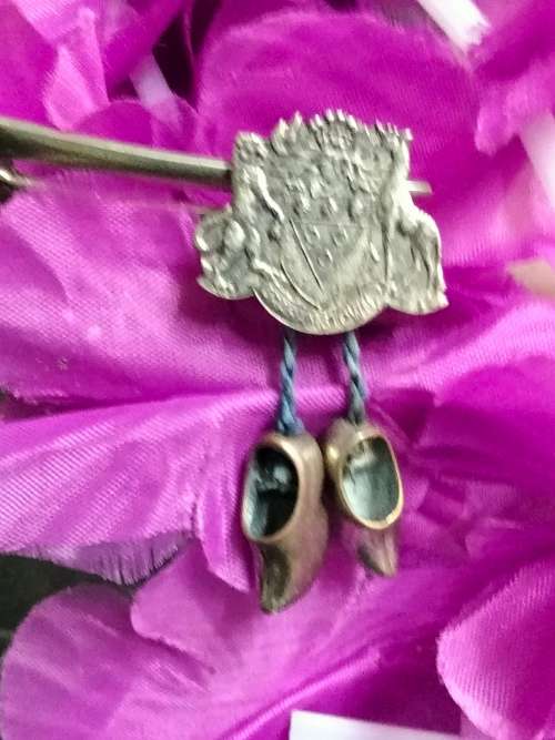 Circa 1960`sBROOCH GRAHAMSTOWN Coat of Arms 2 Dangling clogs charms made in HOLLAND