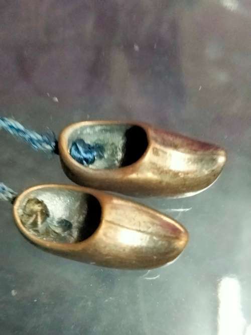 Circa 1960`sBROOCH GRAHAMSTOWN Coat of Arms 2 Dangling clogs charms made in HOLLAND