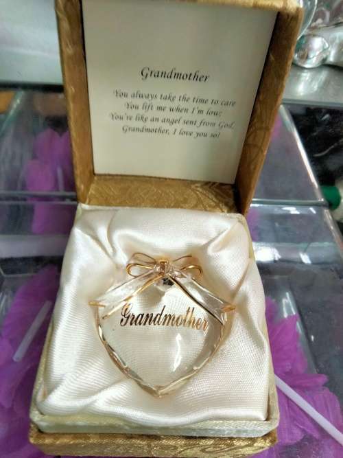 Glass Heart  - Grandmother Sentiment gilt trim Bow +Original box