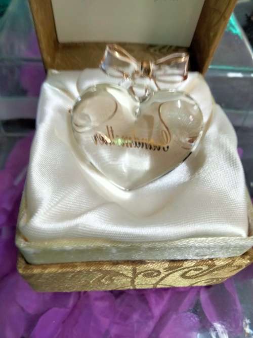 Glass Heart  - Grandmother Sentiment gilt trim Bow +Original box