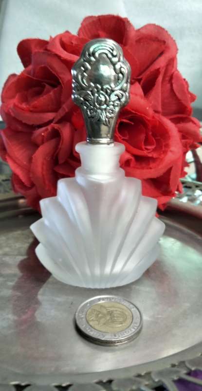 *RARE*Perfume Frosted Bottle Silver Embossed Stopper-Empty Godinger EnglandLOOK AtMy BUY NOW NO WAIT