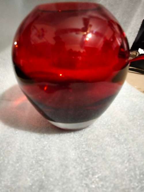 Vase + SEA SHELL- 1RUBY RED ART Glass Ovoid* Whitfriar style*Display Shells BUY NOW items NO WAITING