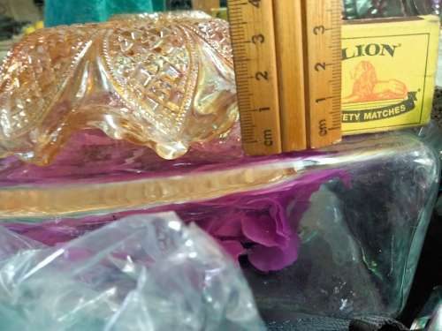 Carnival Glass dish - Frilled scalloped edge* points *Cut Circles  Diamond Pattern Condition perfect