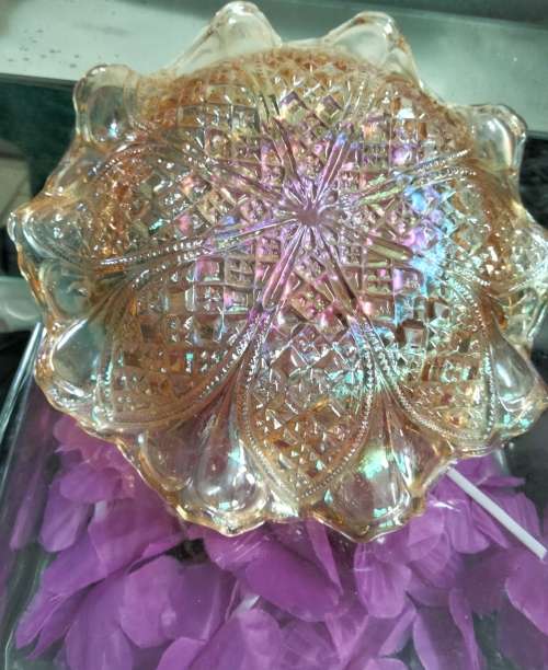 Carnival Glass dish - Frilled scalloped edge* points *Cut Circles  Diamond Pattern Condition perfect