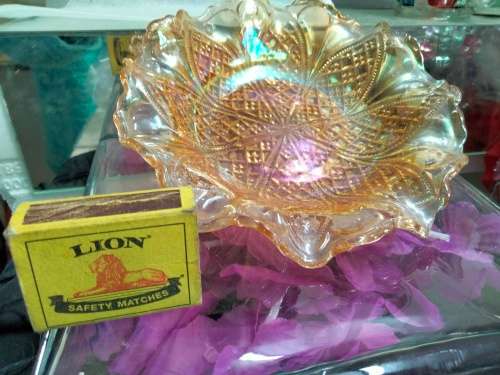 Carnival Glass dish - Frilled scalloped edge* points *Cut Circles  Diamond Pattern Condition perfect