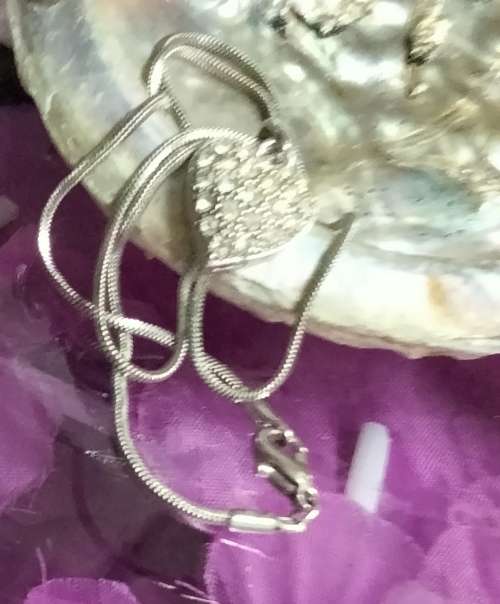 Necklace Pendant - small Heart crystalsSilver tone metal+Chain MOD.LOOK At My BUY NOWitemsNO WAITING