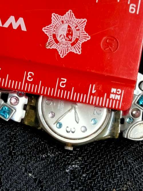 1 SWATCH AG 2007 Swarovski Crystals+1QUARTZ Pre-owned NotTestedLOOK At My BUY NOW NO WAITING