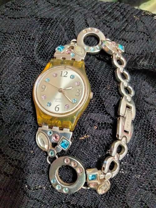 1 SWATCH AG 2007 Swarovski Crystals+1QUARTZ Pre-owned NotTestedLOOK At My BUY NOW NO WAITING