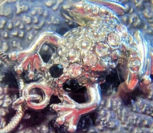 Necklace - FROG Crystals pendant has  colour Eye + web feet Silver Tone metal