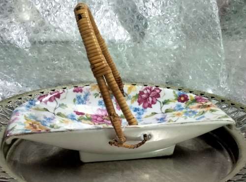VASE - Royal DUCHESS ceramic Chintz Basket bamboo handle