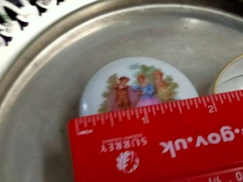 - Pill box+lid-Romantic Couple ceramic REUTTERS GERMANY PorcelainLOOK At My BUY NOW items NO WAITING