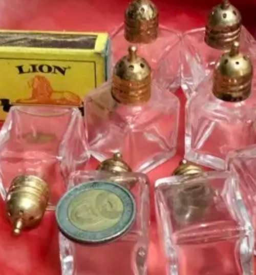 SALTS - set 8 GOLD EPNS Lids + Crystal glass body`s