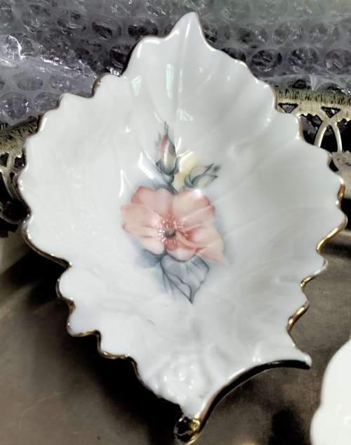 1Coalport built up flowers+Leonardo Collection Trinket PIN trays*Look At My BUY NOW items*NO WAITING