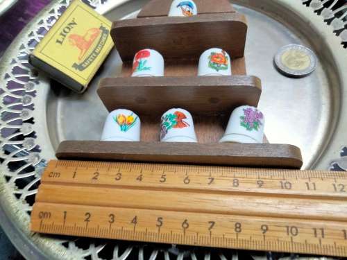 Thimbles+Stand - 1Wood stand + 6 Ceramic thimbles