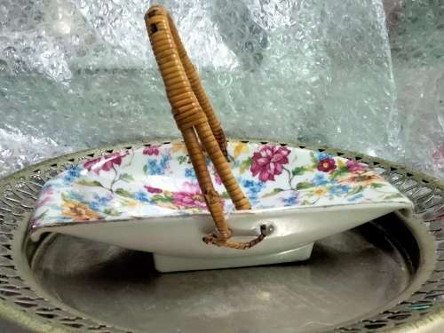 VASE - Royal DUCHESS ceramic Chintz Basket bamboo handle