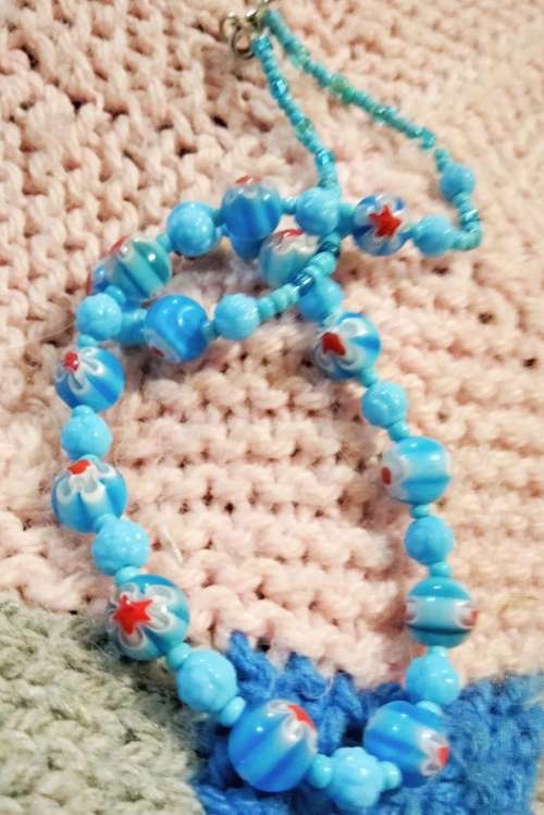 Necklace - Murano Blue Glass Red flowers different Shapes +Sizes