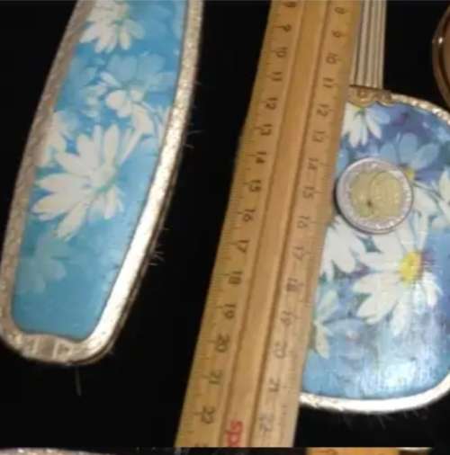 Mirror+Brush set - Vanity dressing table decor Blue has white daisy`s Vintage 1960s Very Pretty