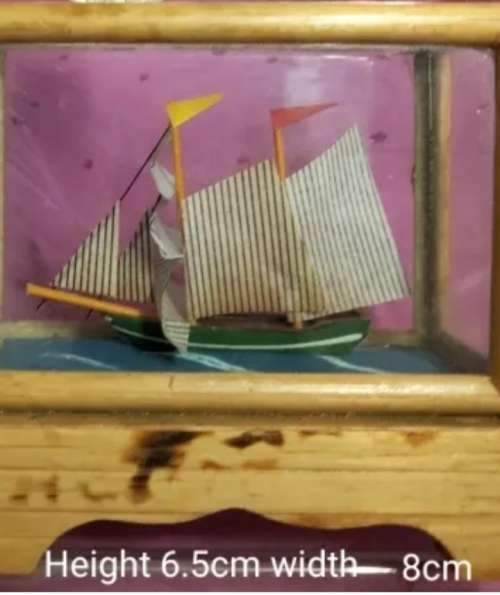 Oriental *Diorama *miniature Ship in glass+Bamboo *