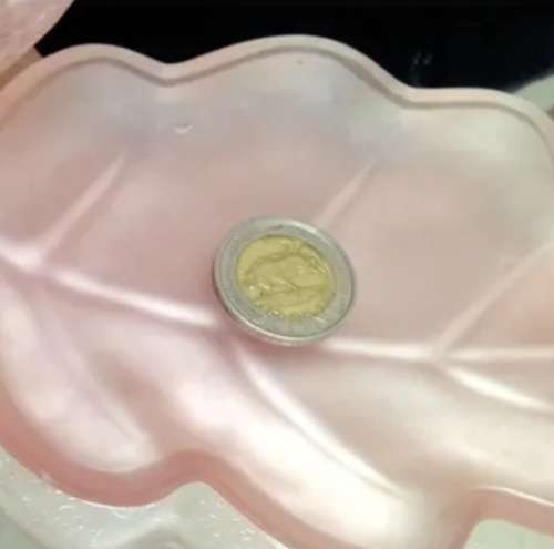 Dish -  1 leaf Glass  Frosted Pink ...very pretty
