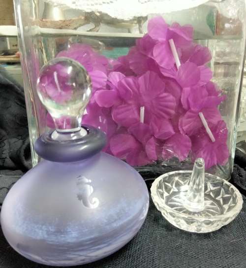 1 Ring Holder Trinket Crystal +1 Amethyst Perfume bottle