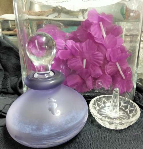 1 Ring Holder Trinket Crystal +1 Amethyst Perfume bottle